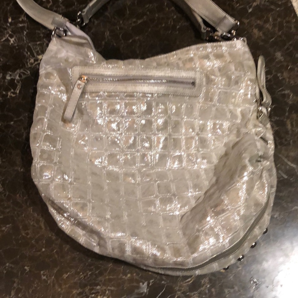 Purse - Picture 2 of 4